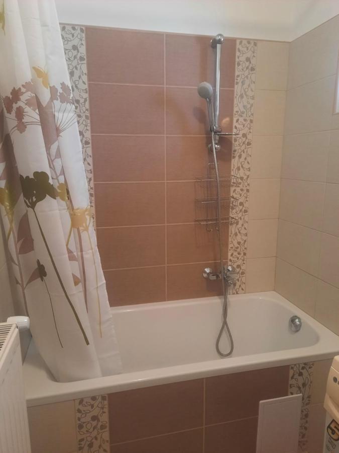 Livia Apartman Хевиз Экстерьер фото